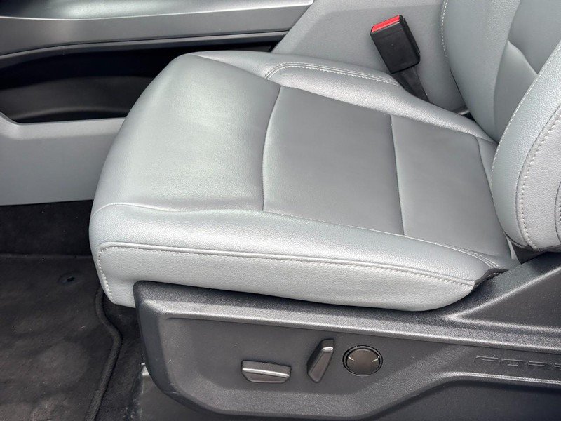 Used 2025 Ford F150 Lightning Flash AWD/4WD image 17