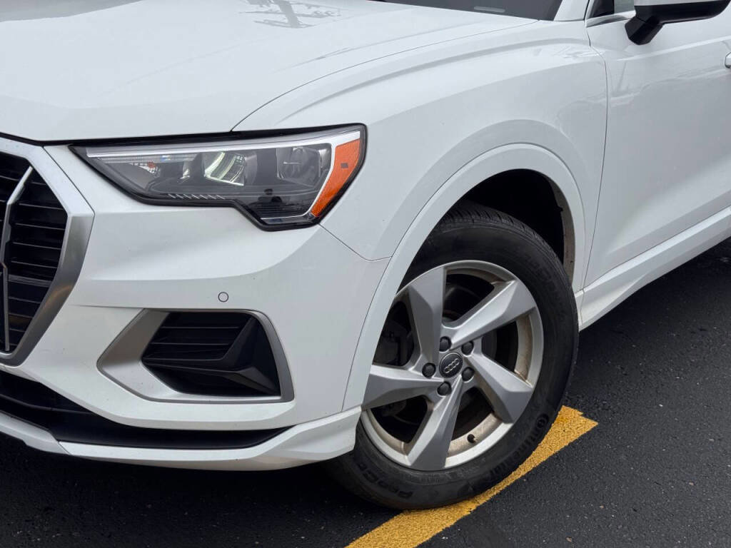 Used 2019 Audi Q3 2.0T Premium w/ Convenience Package image 25