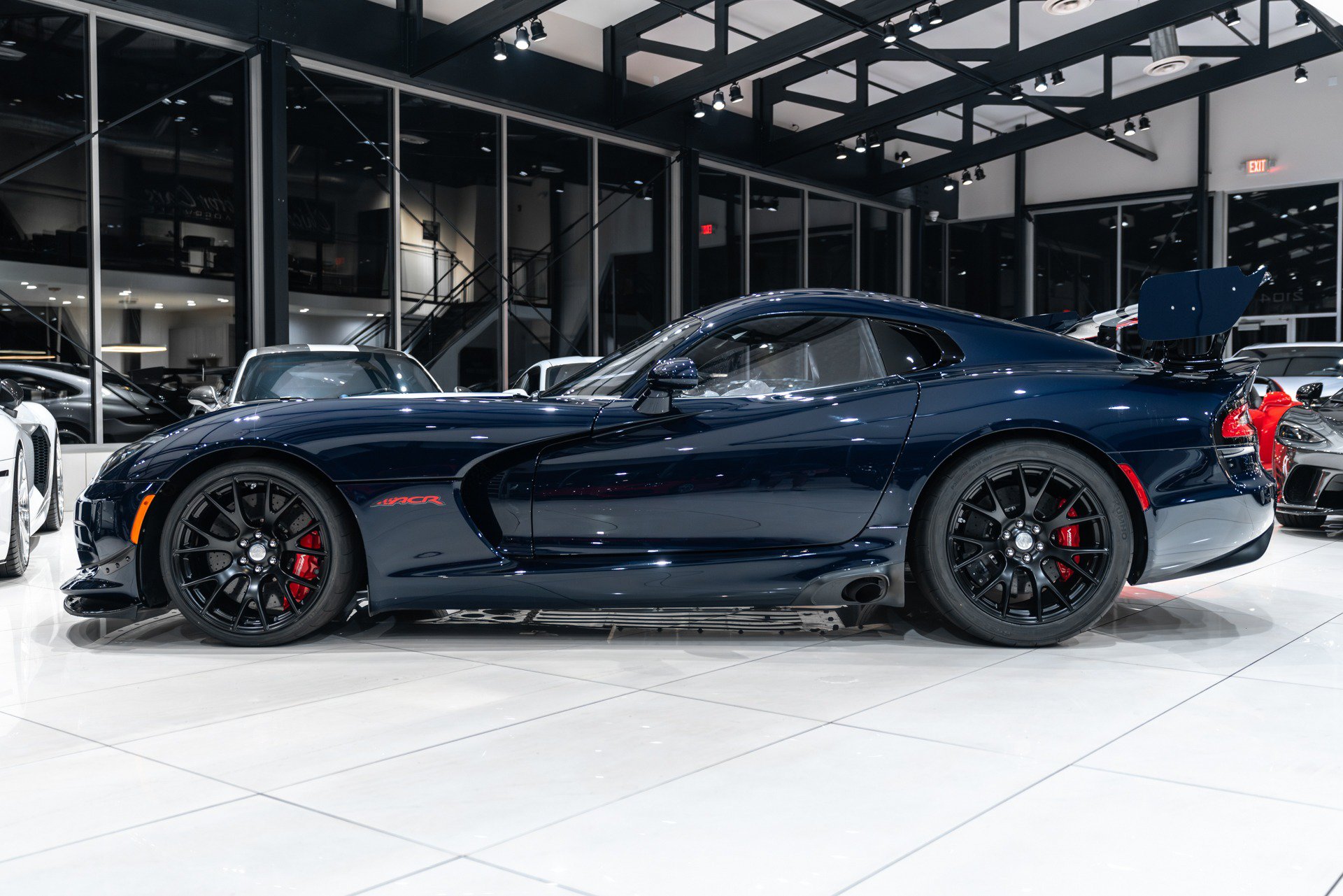 Used 2016 Dodge Viper ACR RWD image 13