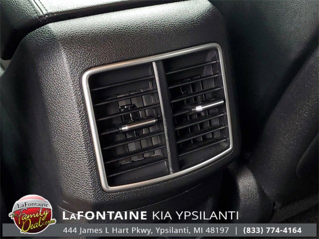 Certified 2025 Kia Sportage EX image 32