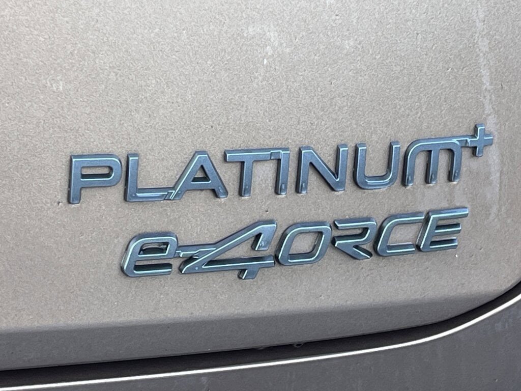 Used 2023 Nissan Ariya image 24