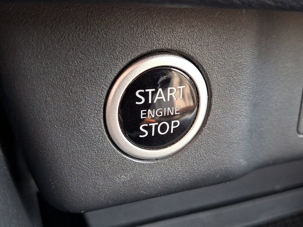 Used 2021 Nissan Rogue SV AWD/4WD image 26