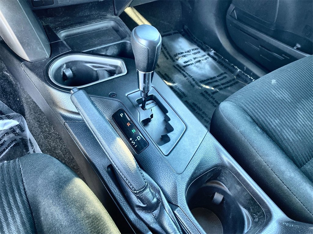 Used 2017 Toyota RAV4 LE image 19