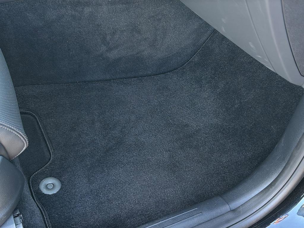 Certified 2026 Genesis GV70 2.5T AWD/4WD image 36