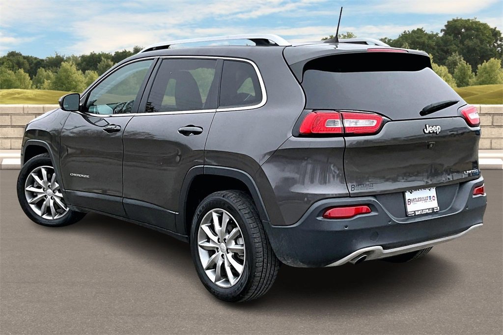 Used 2018 Jeep Cherokee Limited image 11