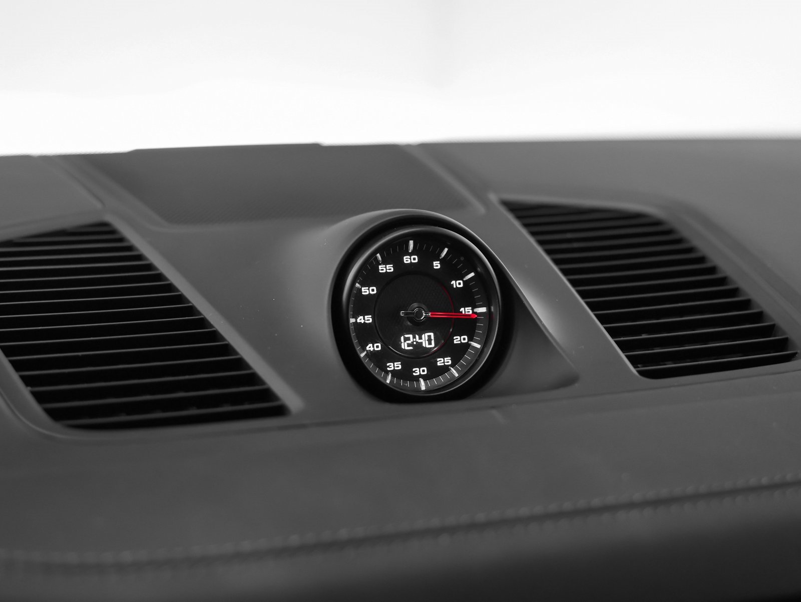 Used 2023 Porsche Cayenne GTS image 46