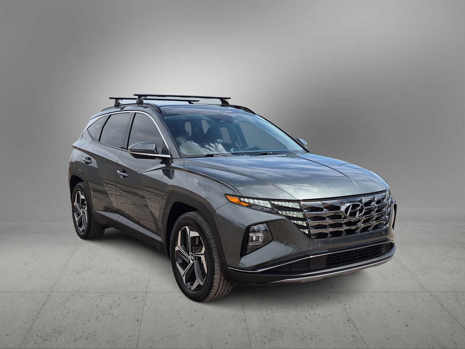 Certified 2023 Hyundai Tucson Limited AWD/4WD image 2