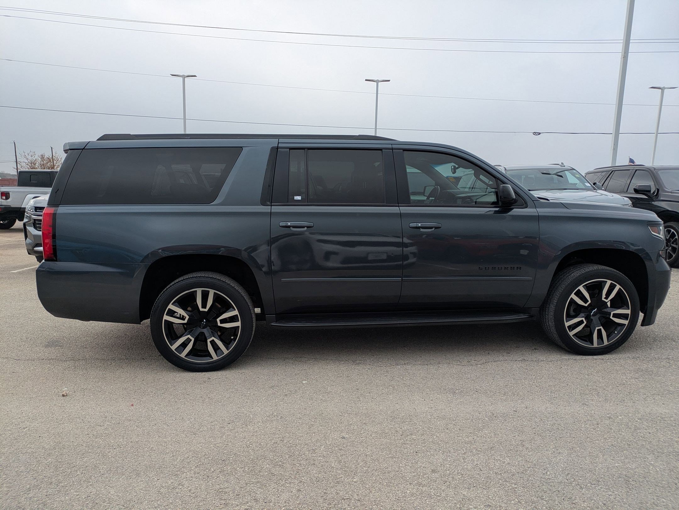 Used 2019 Chevrolet Suburban Premier w/ RST Edition image 2