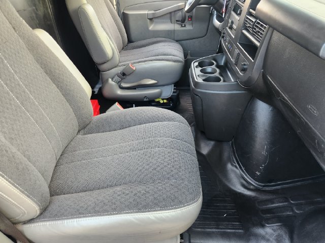 Used 2025 Chevrolet Express 2500 w/ Driver Convenience Package RWD image 18