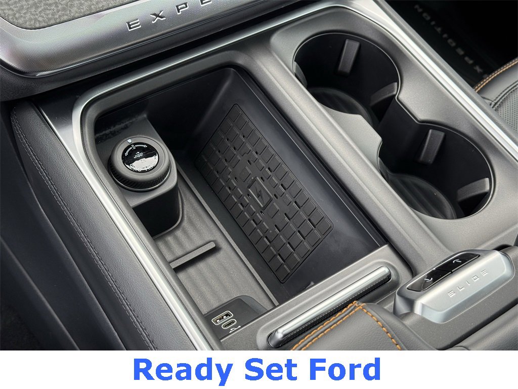 New 2025 Ford Expedition Tremor image 30