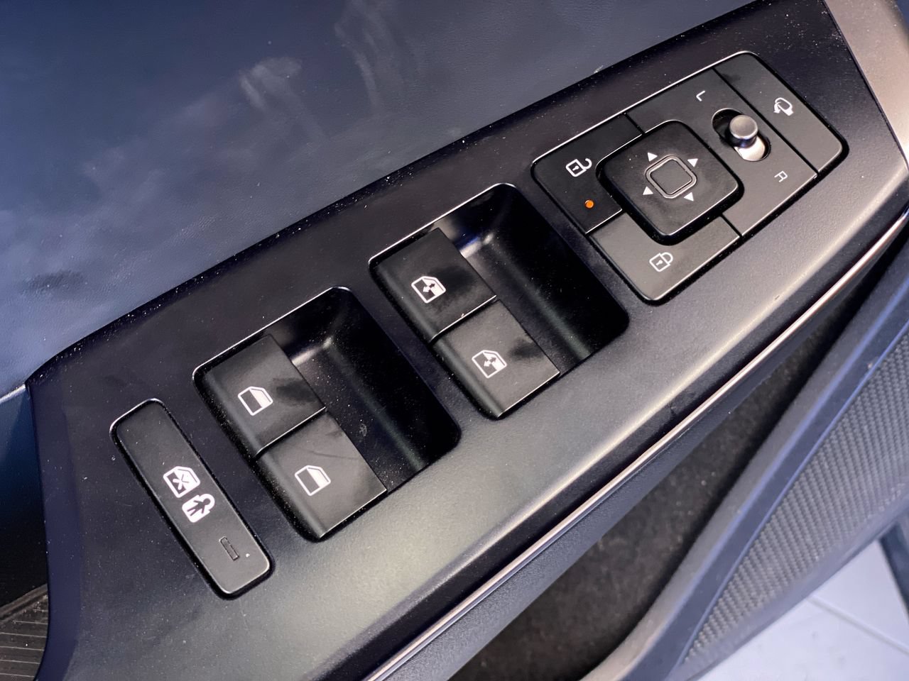 Certified 2025 Kia EV6 Light RWD image 18
