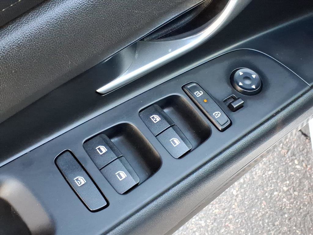 Certified 2024 Hyundai Elantra SEL image 11