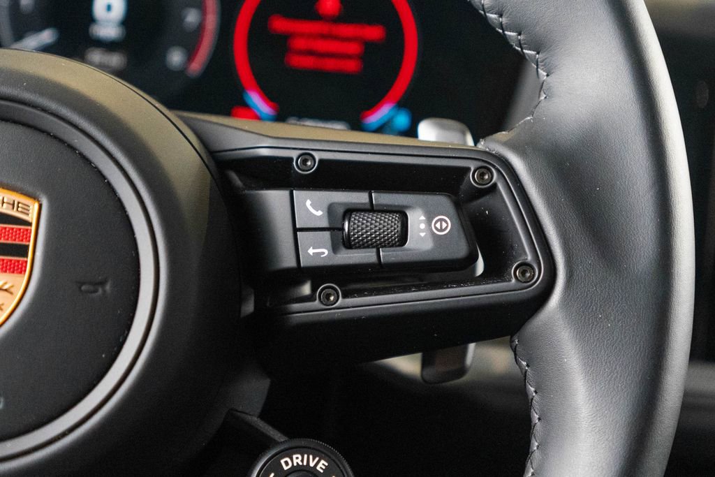 Certified 2025 Porsche Cayenne S image 36