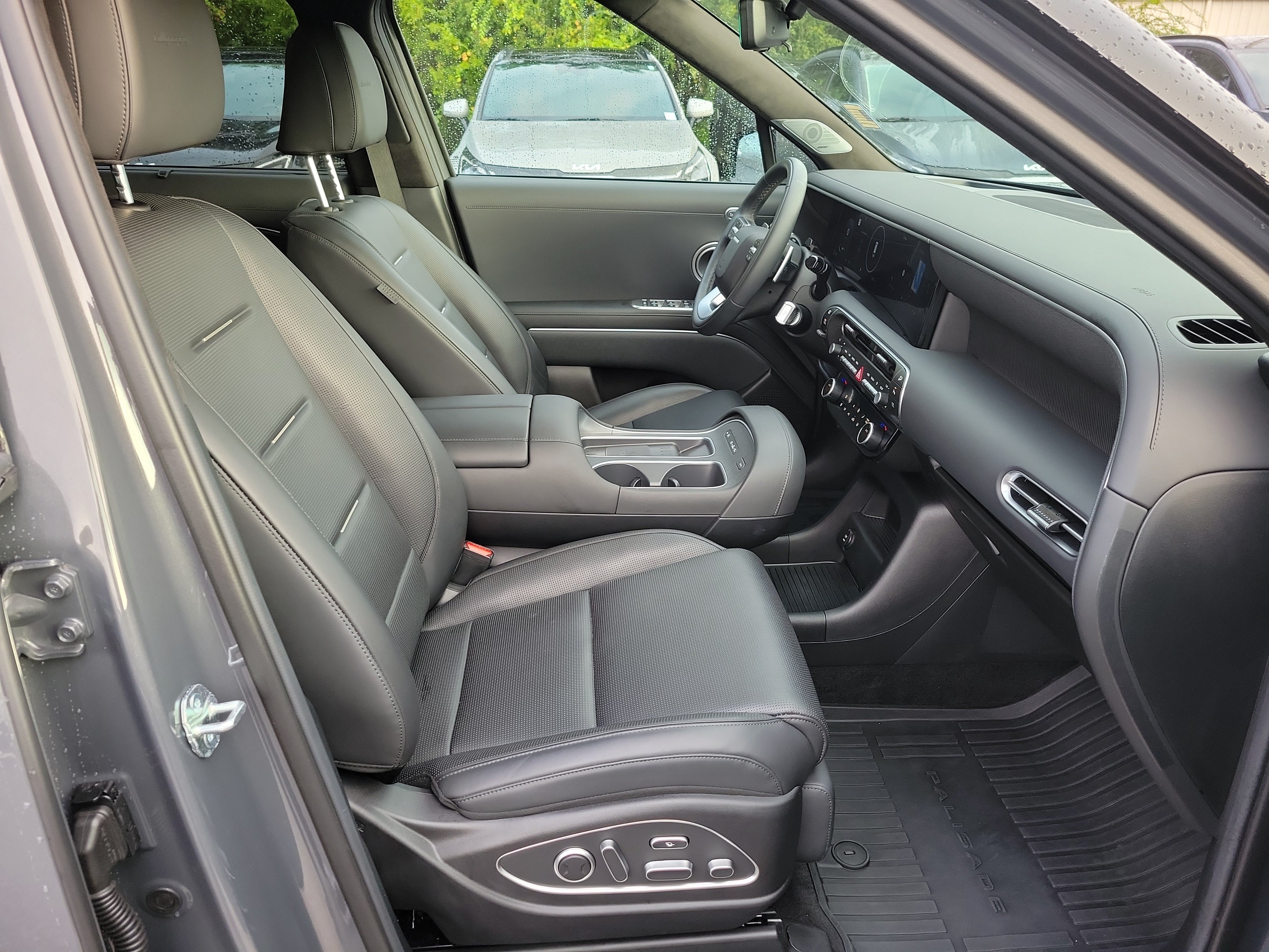 Used 2026 Hyundai Palisade Calligraphy AWD/4WD image 5