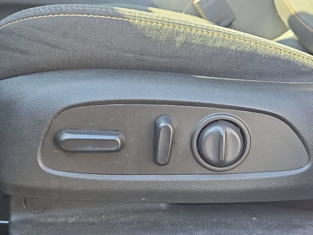 Used 2022 Chevrolet Equinox LT FWD image 40