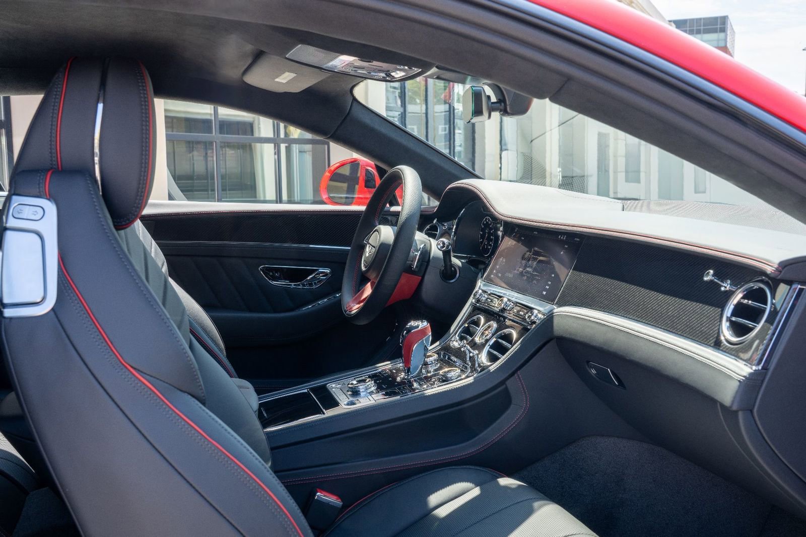 Used 2024 Bentley Continental GT image 14