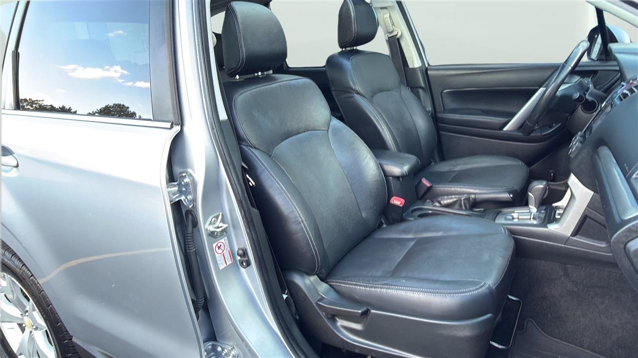 Used 2014 Subaru Forester 2.5i Limited w/ Popular Package #2 AWD/4WD image 14
