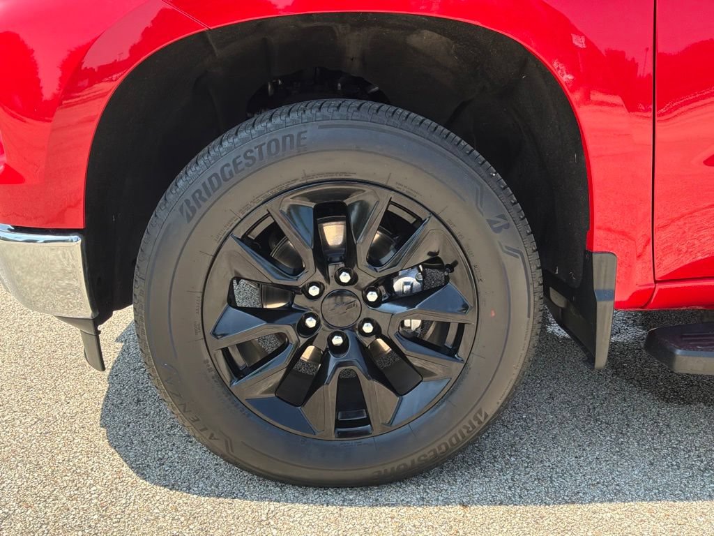 Used 2023 Chevrolet Silverado 1500 LT AWD/4WD image 15