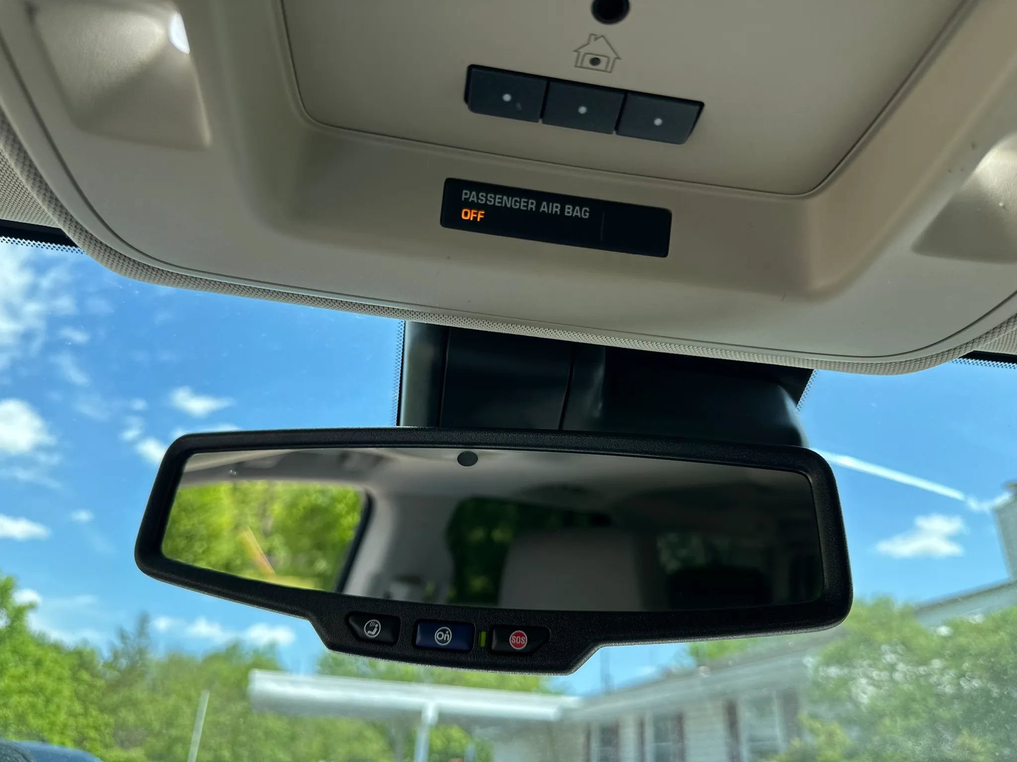 Used 2020 Chevrolet Suburban Premier AWD/4WD image 32