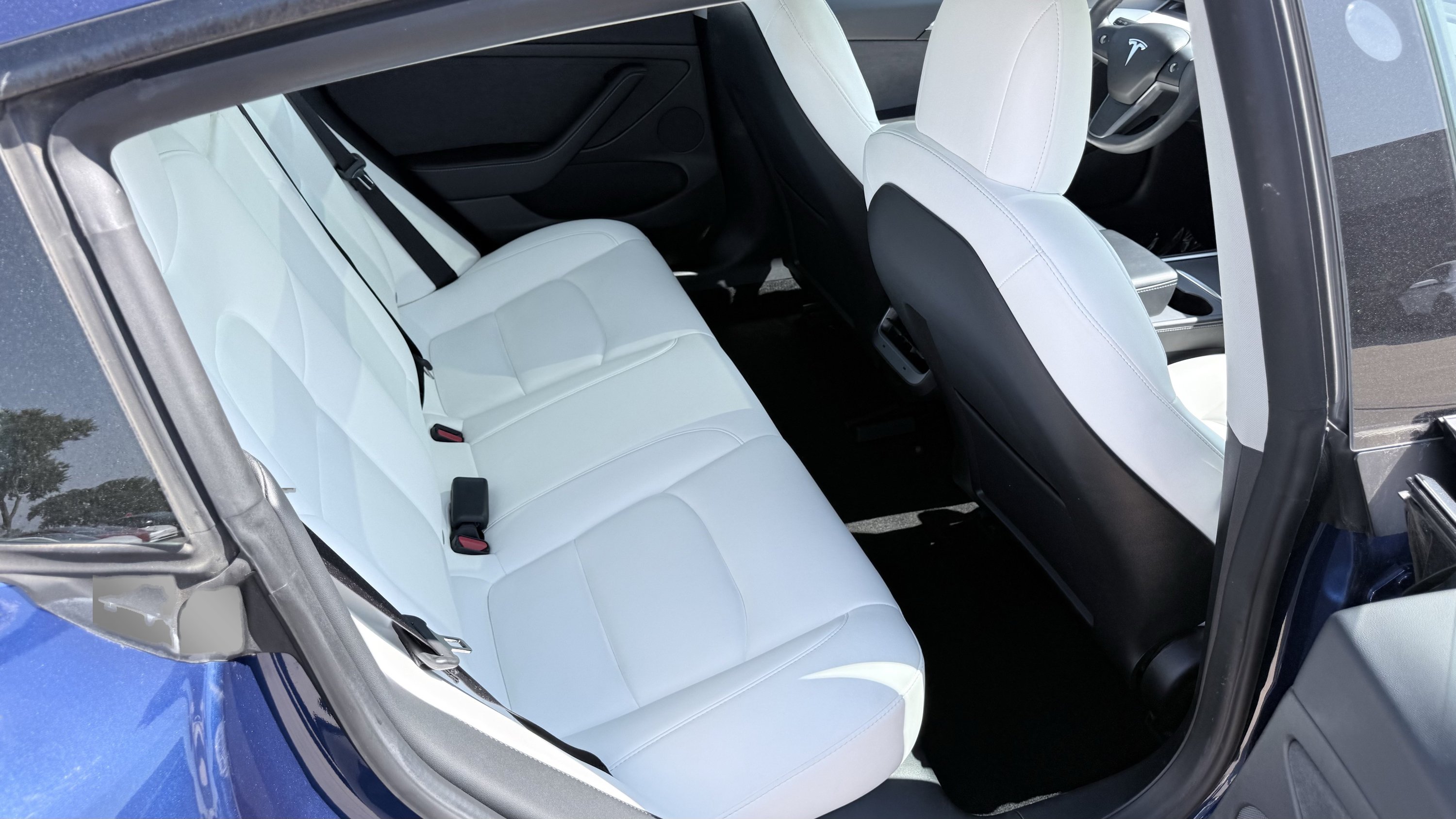Used 2022 Tesla Model 3 Standard Range RWD image 31