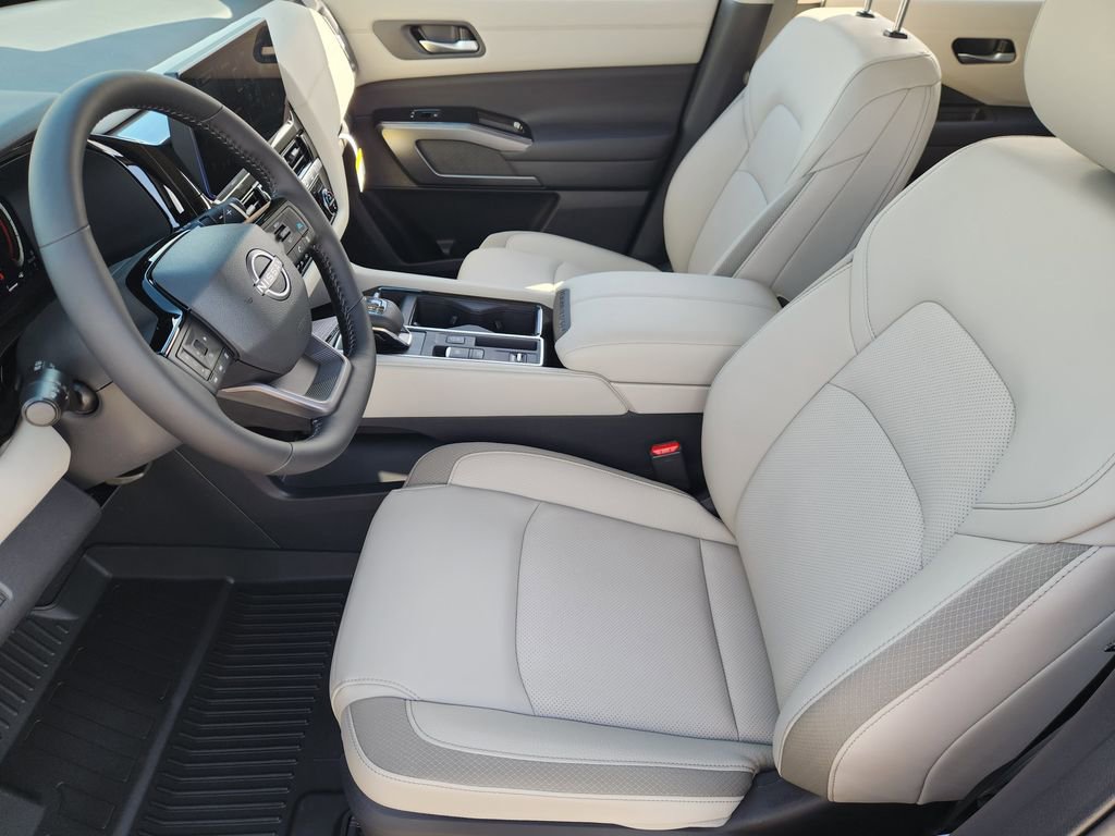 New 2026 Nissan Pathfinder SL FWD image 9