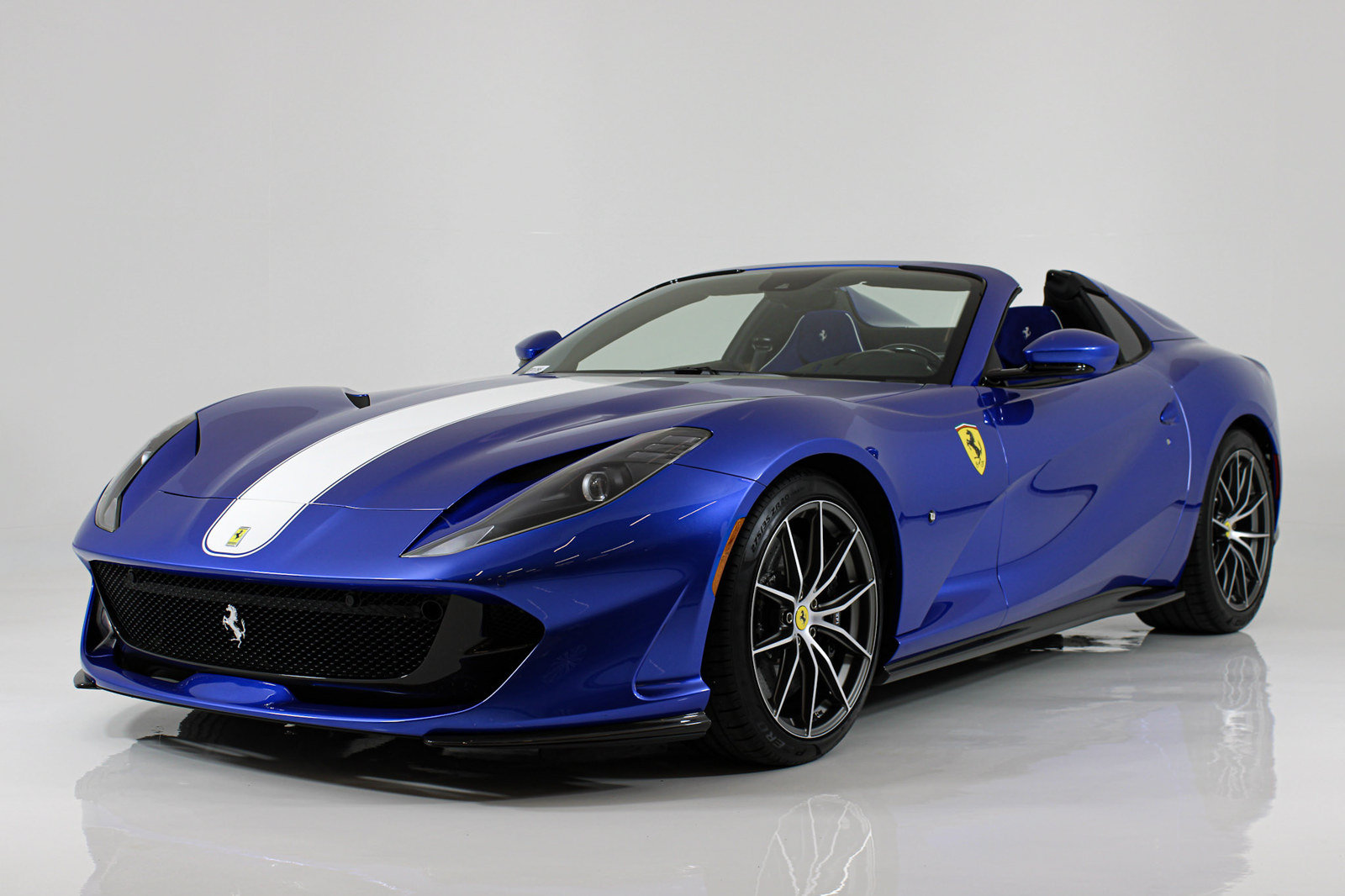 Certified 2022 Ferrari 812 GTS RWD image 28