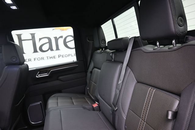 Used 2025 Chevrolet Silverado 2500 High Country w/ High Country Premium Package AWD/4WD image 20