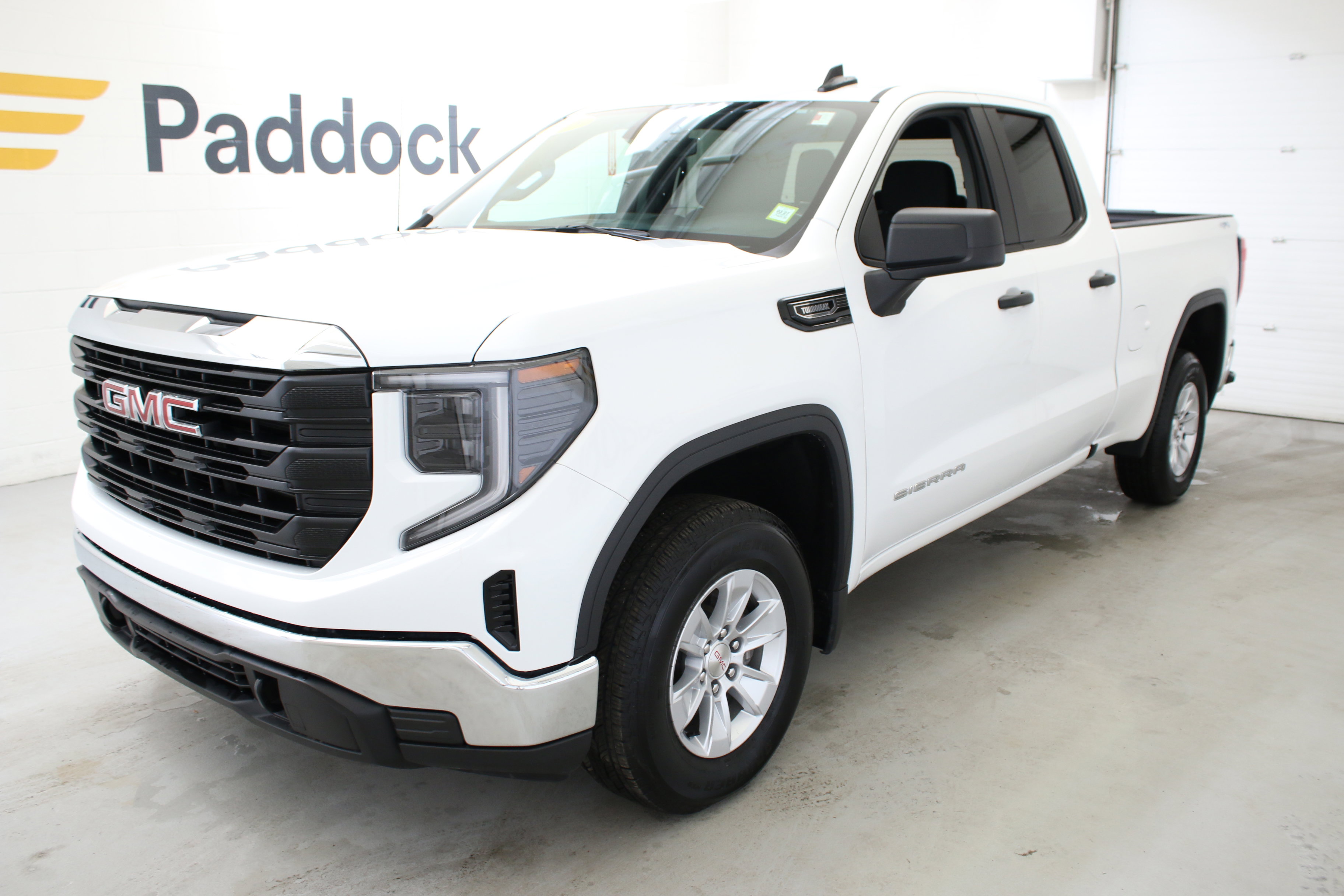 Used 2025 GMC Sierra 1500 Pro w/ Pro Value Package image 3