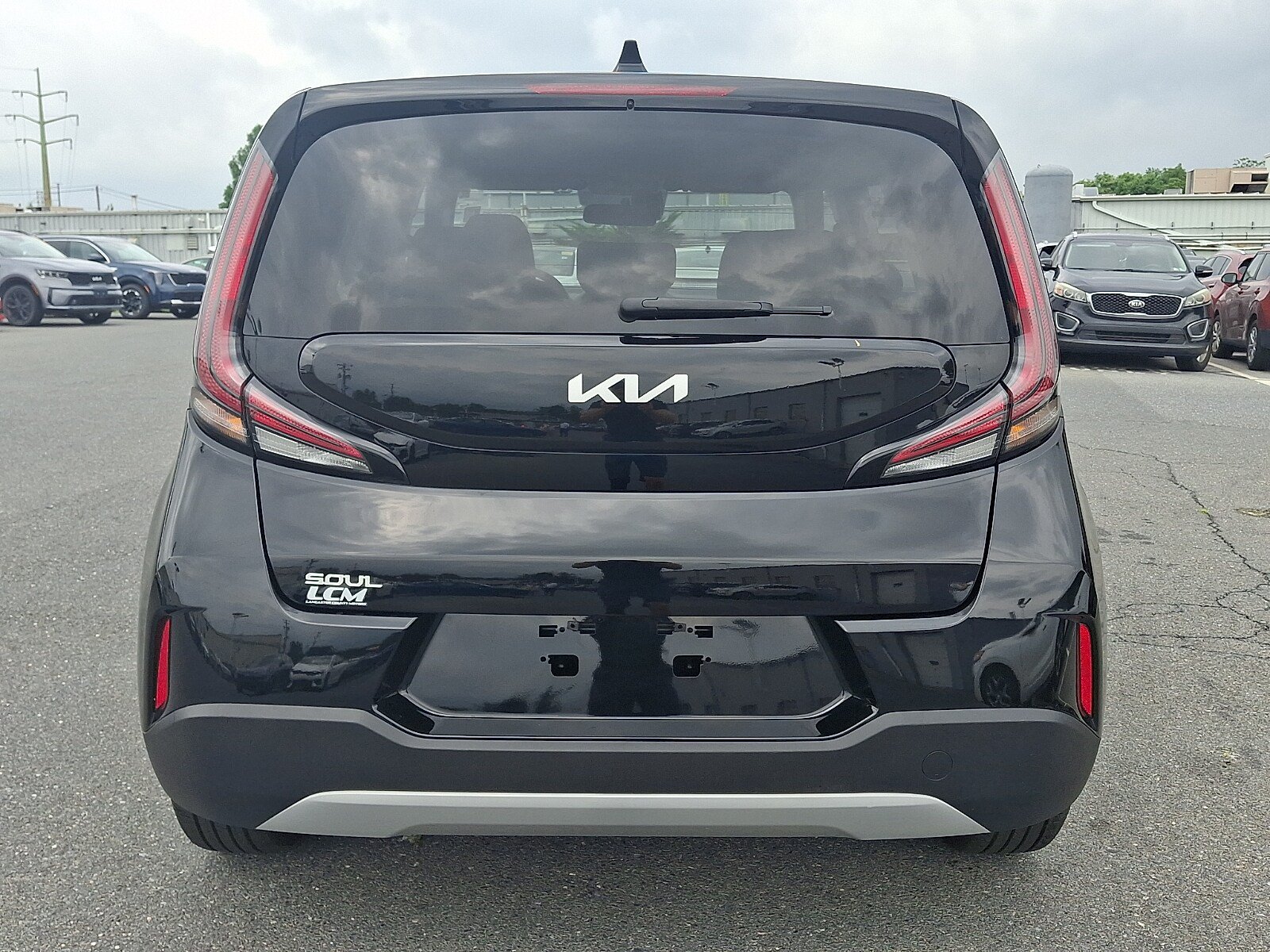 Used 2025 Kia Soul LX w/ LX Technology Package FWD image 5