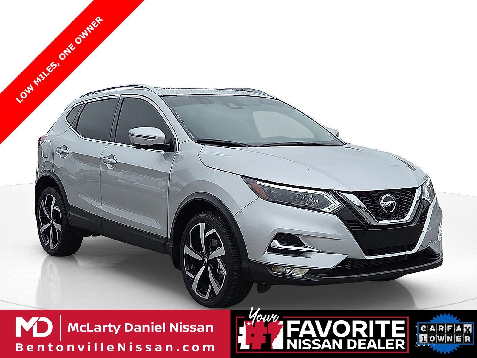 Used 2022 Nissan Rogue Sport SL w/ Premium Package image 1