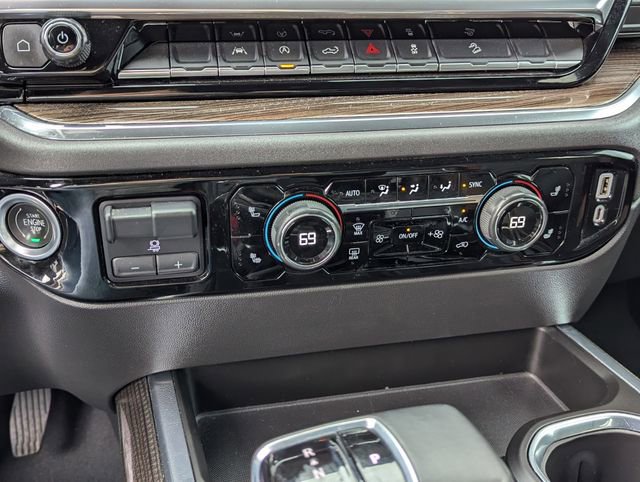 Used 2023 Chevrolet Silverado 1500 LT Trail Boss w/ Protection Package image 9