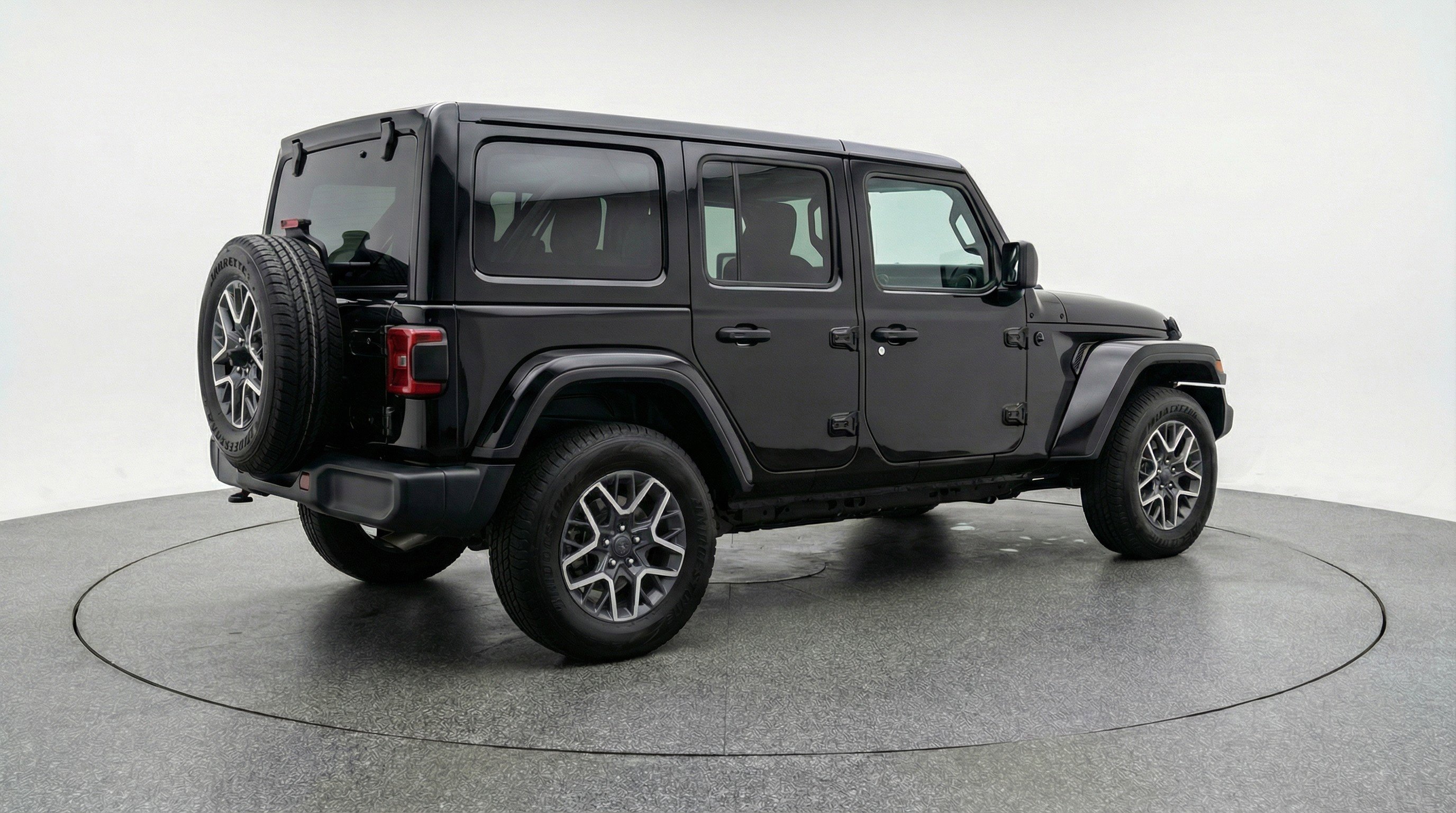 Used 2025 Jeep Wrangler Sahara image 9