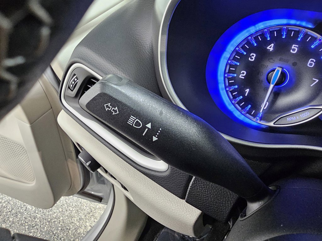 Used 2024 Chrysler Pacifica Touring-L FWD image 33