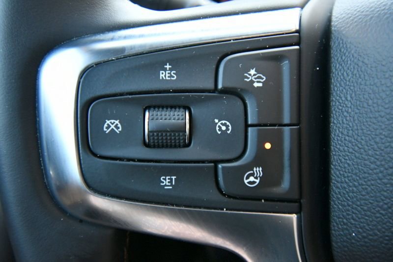 Used 2025 Chevrolet Blazer Premier w/ Driver Confidence II Package AWD/4WD image 22