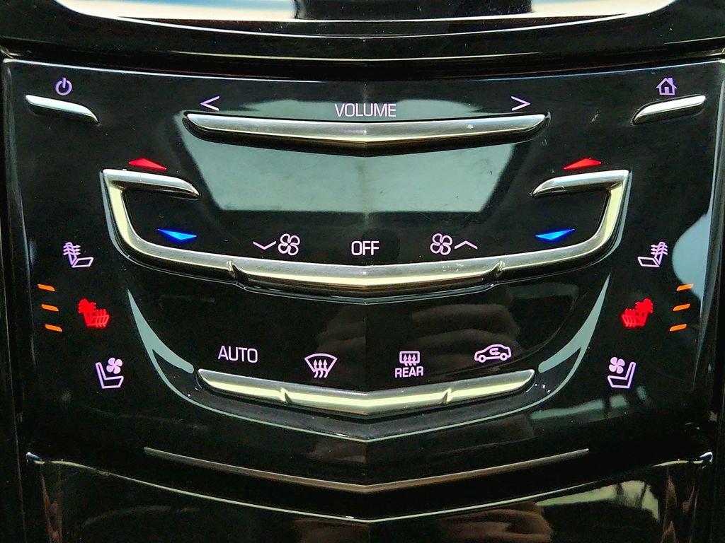 Used 2019 Cadillac Escalade ESV Luxury image 16