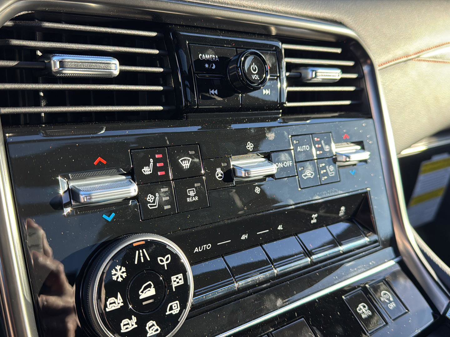 New 2026 Nissan Armada PRO-4X image 23