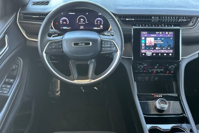 Certified 2023 Jeep Grand Cherokee L Laredo AWD/4WD image 15