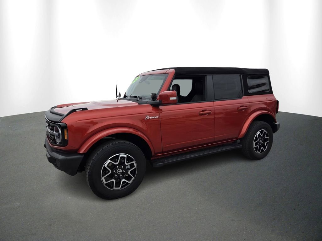 Used 2024 Ford Bronco Outer Banks image 2