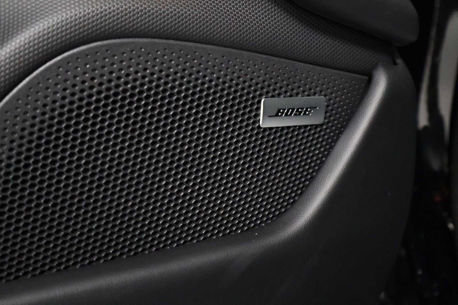 New 2026 Porsche Taycan AWD/4WD image 17
