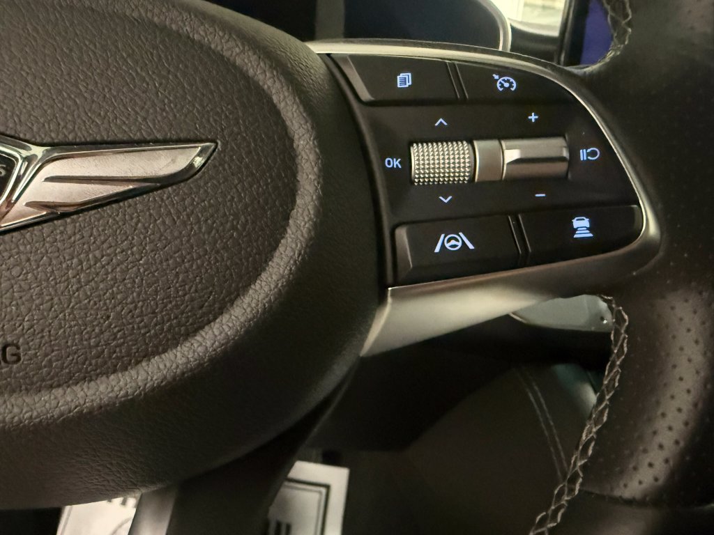 Used 2023 Genesis G70 3.3T AWD/4WD image 33