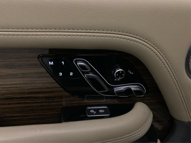 Used 2018 Land Rover Range Rover Supercharged AWD/4WD image 25