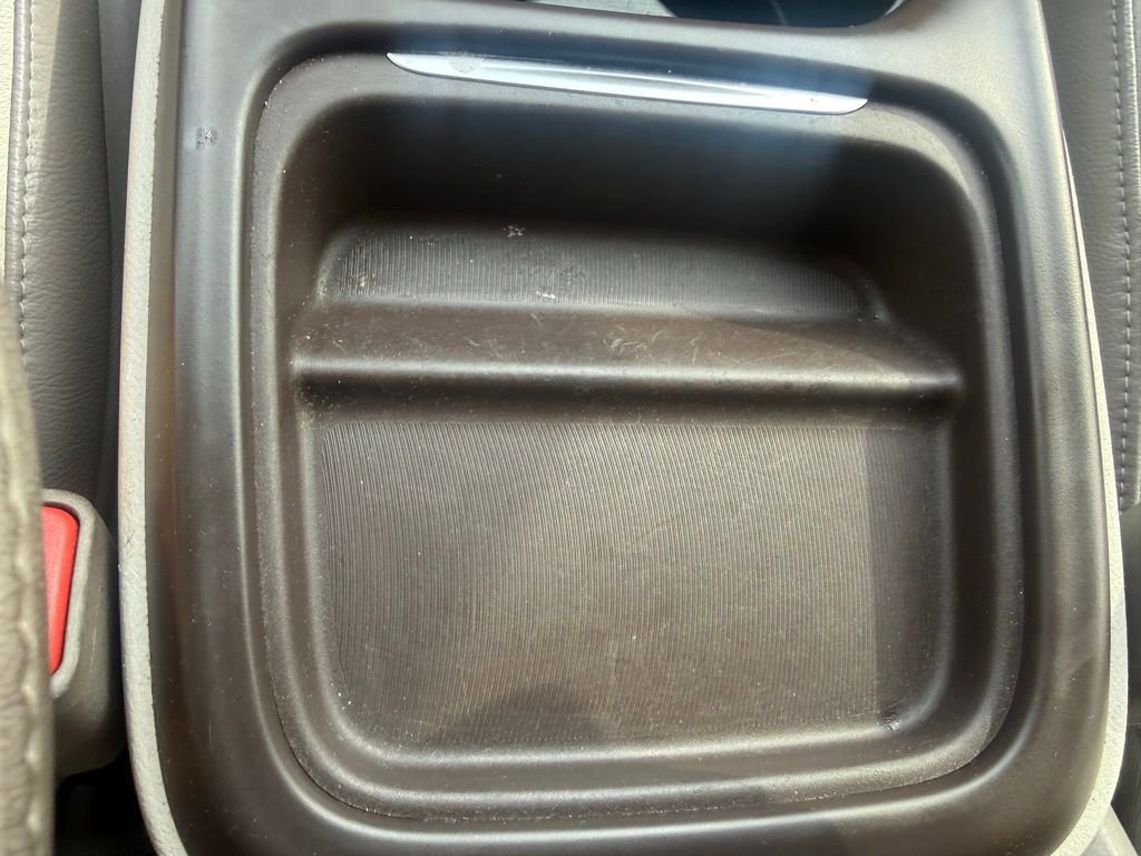 Used 2018 Chrysler Pacifica Touring-L image 25