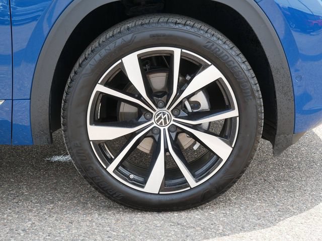 Certified 2026 Volkswagen Atlas SEL Premium R-Line AWD/4WD image 9