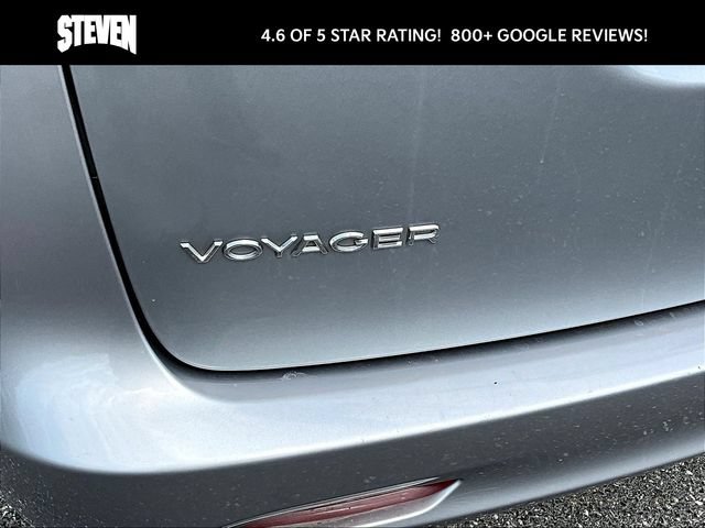 Used 2021 Chrysler Voyager Lxi FWD image 31