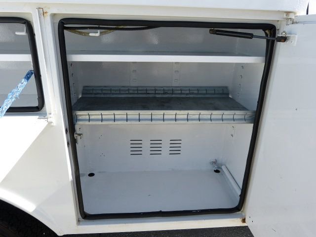 Used 2016 Ford F550 4x4 Regular Cab Super Duty image 21