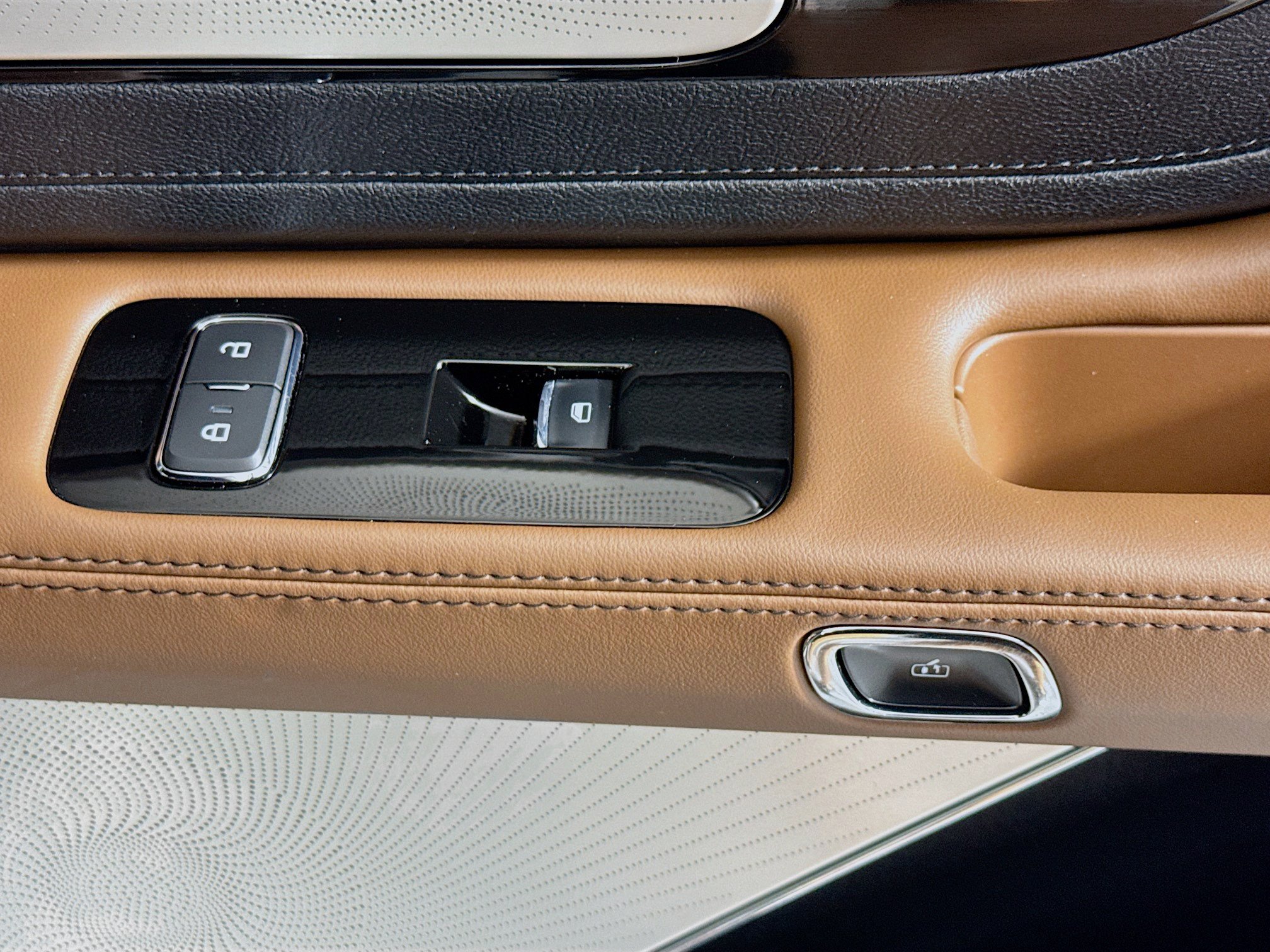 Used 2023 Lincoln Aviator Grand Touring w/ Equipment Group 301A AWD/4WD image 53