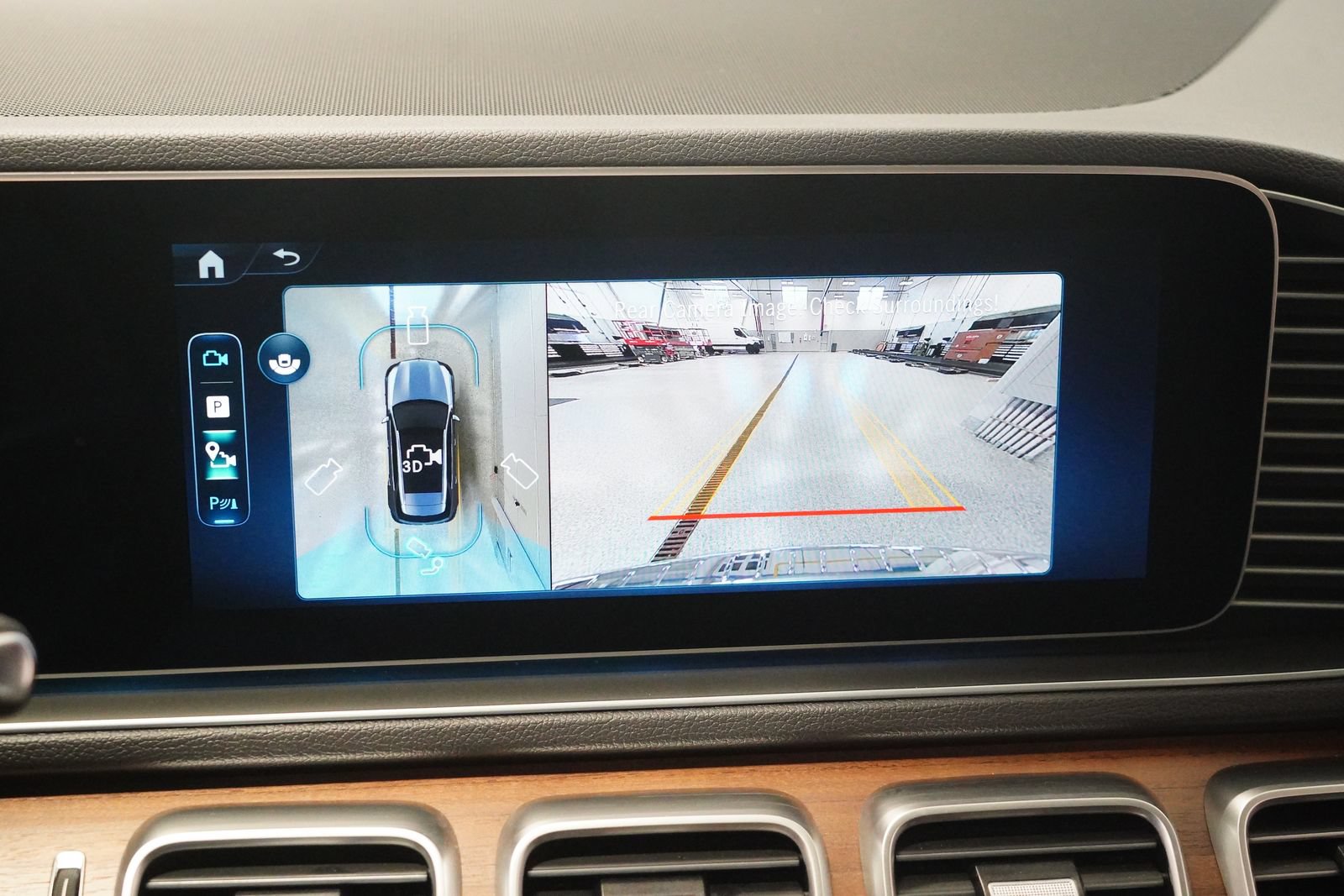 Certified 2025 Mercedes-Benz GLE 450e 4MATIC image 24