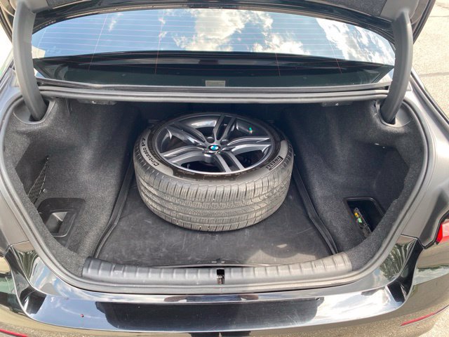 Used 2022 BMW 530i xDrive w/ Convenience Package AWD/4WD image 25