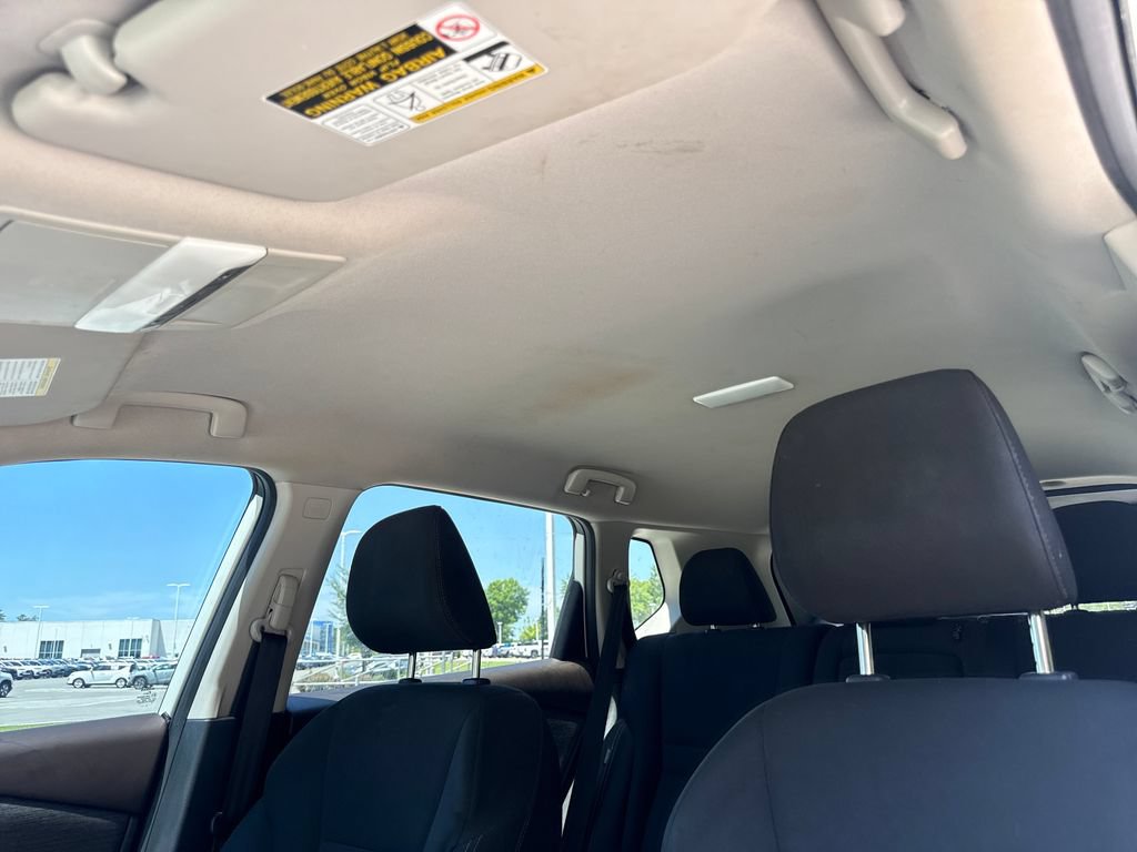 Used 2023 Nissan Rogue S FWD image 31