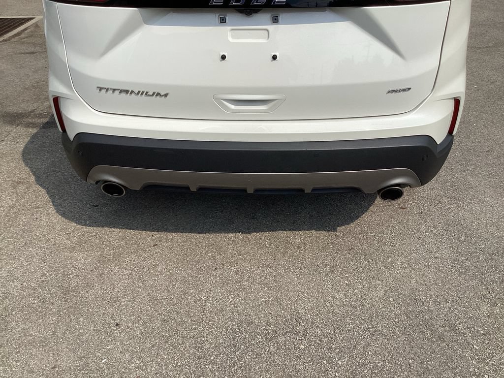 Used 2021 Ford Edge Titanium AWD/4WD image 21